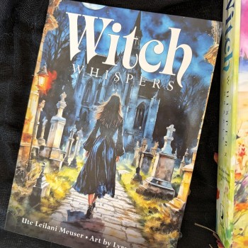 Witch Whispers Oracle Kortos Llewellyn